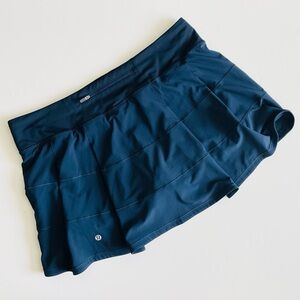 Lululemon SIZE 12 Pace Rival Midrise skirt in True Navy